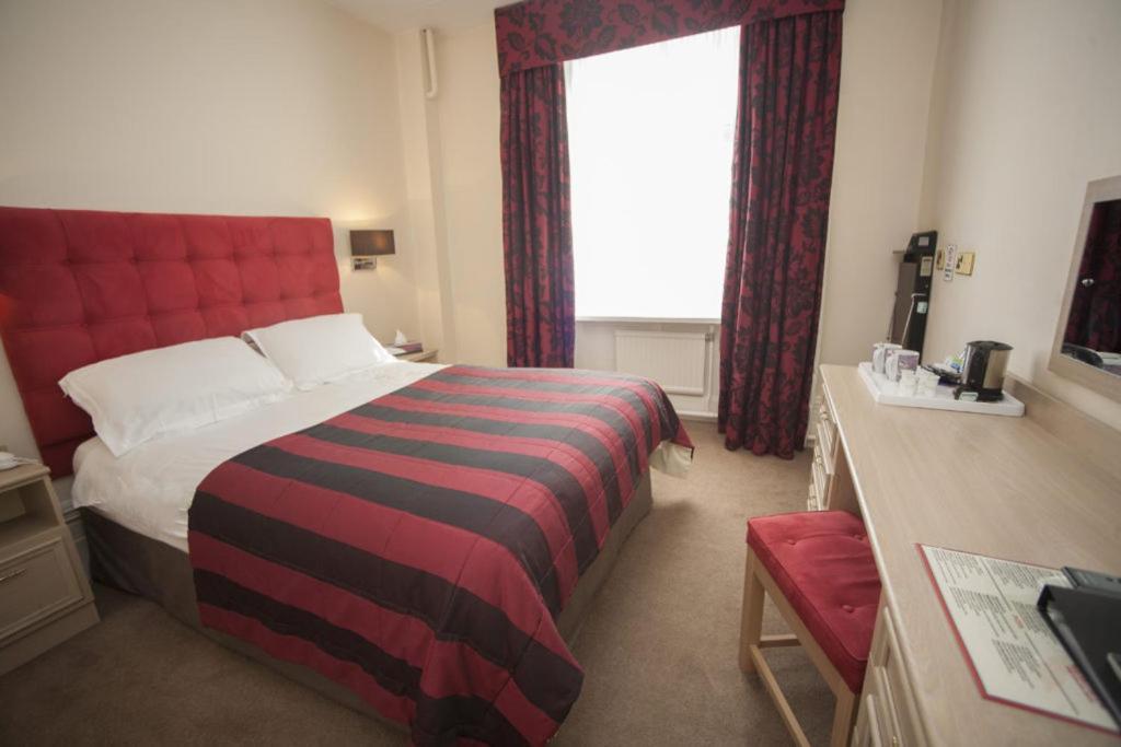 Hotel The White Swan Halifax