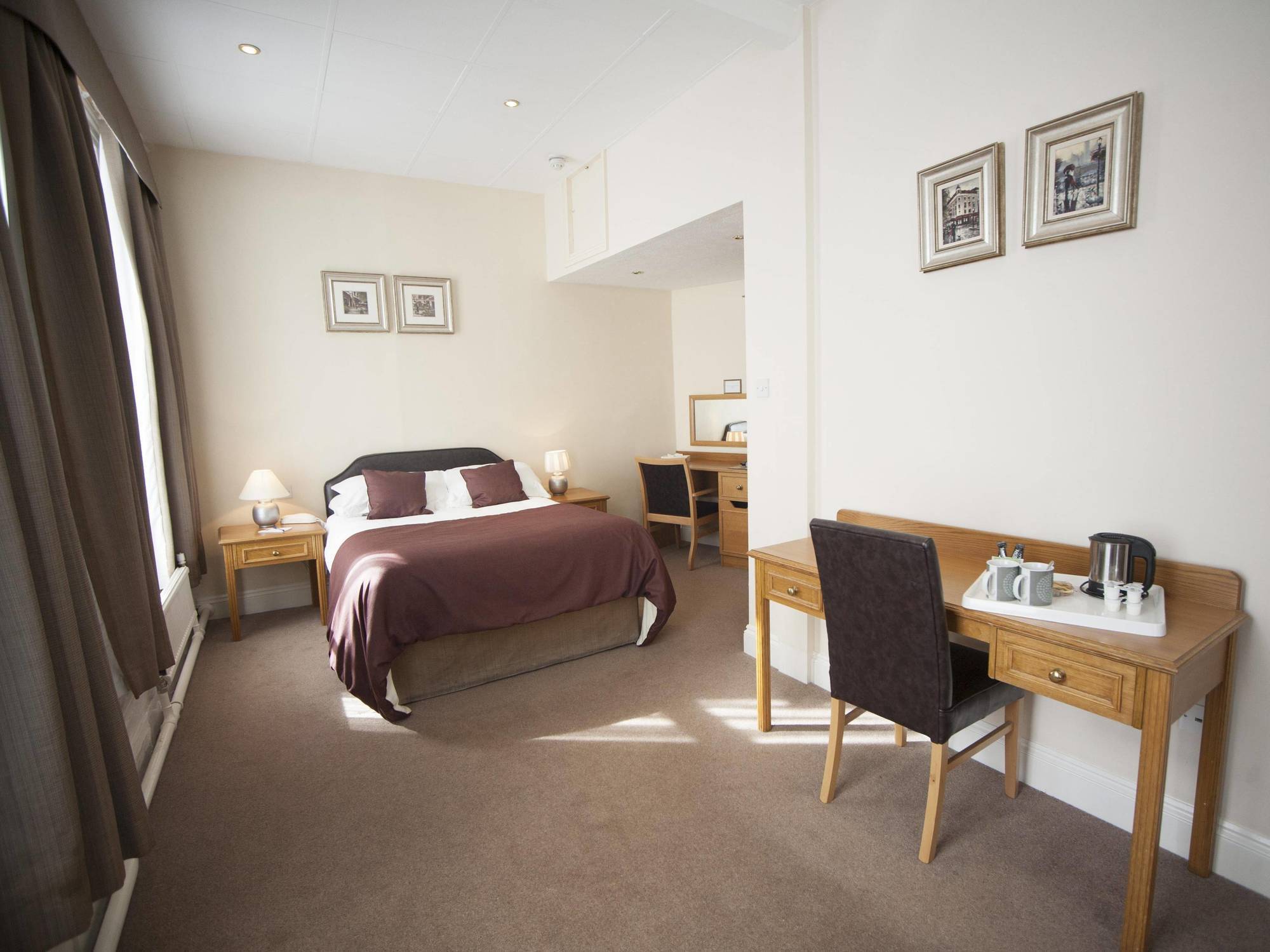 Hotel The White Swan Halifax